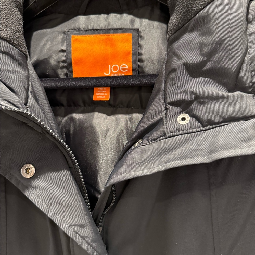Winter downfilled coat. - Picture 3 of 3